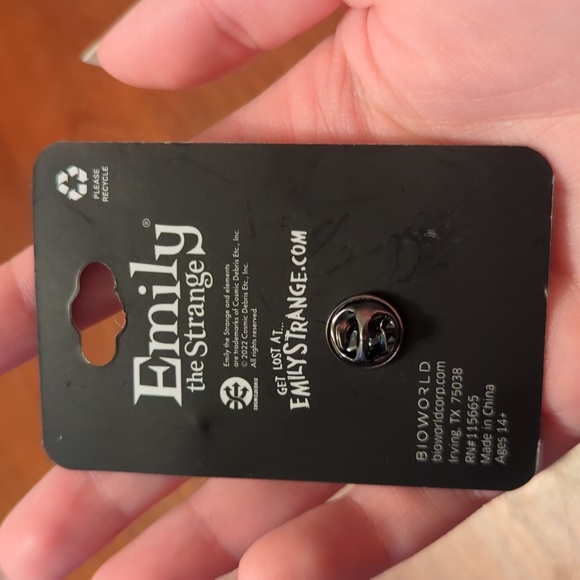 Cute NEW Emily The Strange Lapel Pin - Picture 4 of 4